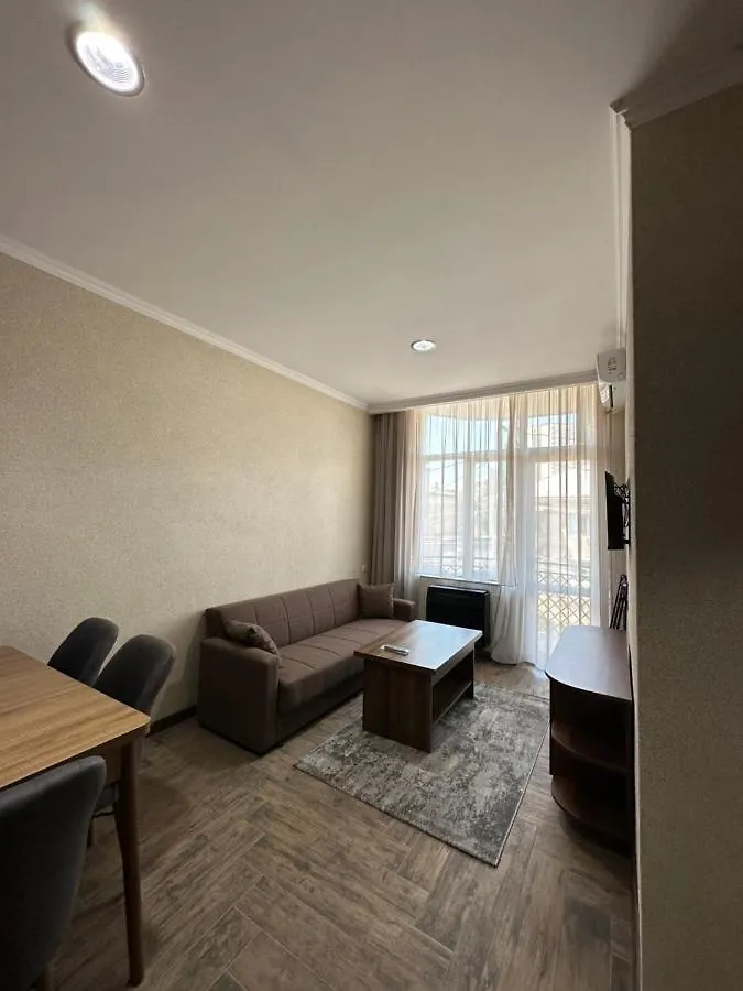Shin Apartments Batumi 0*,
